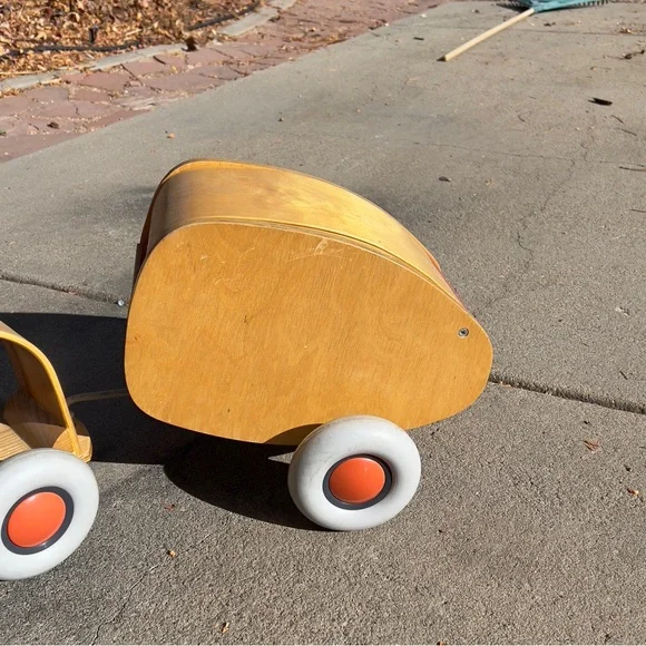 Rare Handcrafted Sirch Sibis Max Ash Wood Ride-On Toy Car With